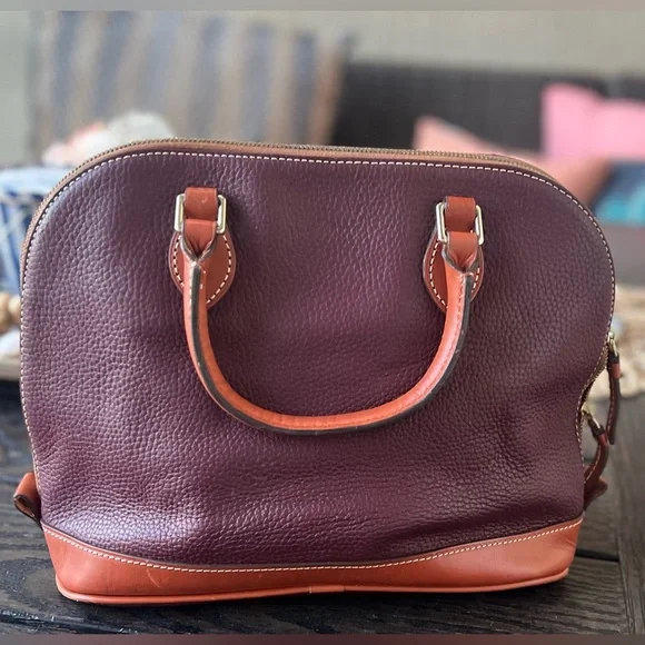 Vintage Dooney & Bourke Burgundy and Tan Satchel- See photos for any flaws - Picture 3 of 8